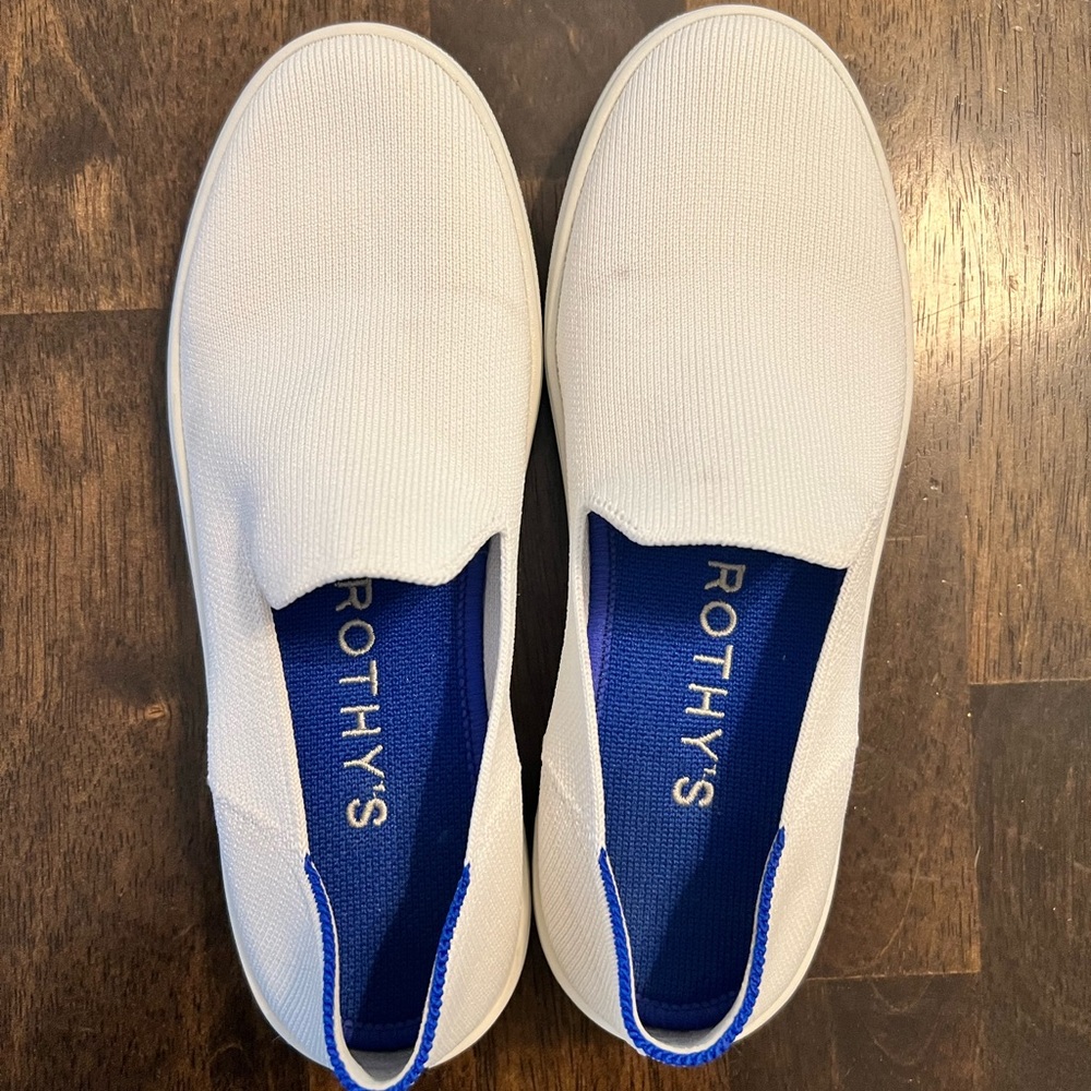 White Slip on Rothy’s Size 6